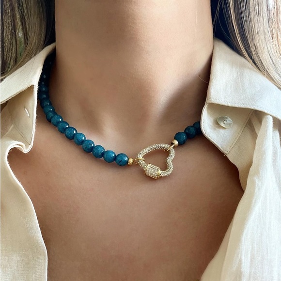 Beaded necklace - Picture 2 of 2